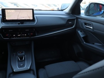 Nissan Qashqai III Crossover Facelifting 1.3 DIG-T MHEV 158KM 2025 Nissan Qashqai 1.3 DIG-T MHEV, 1. Właściciel, zdjęcie 7