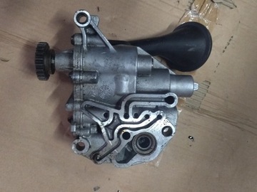 МАСЛЯНЫЙ НАСОС - VW AUDI - 2.0 TFSI - 06H115105
