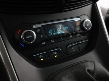 Ford Kuga II SUV 1.5 EcoBoost 150KM 2016 Ford Kuga navi klima auto grzana szyba grzane, zdjęcie 25