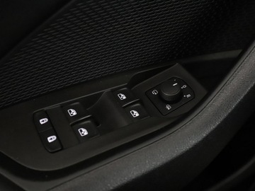 Skoda Octavia IV Liftback 1.0 TSI EVO 110KM 2021 Škoda Octavia Skoda Octavia mHEV DSG virtual, zdjęcie 36