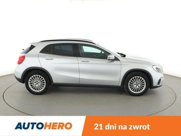 Mercedes GLA I Off-Roader Facelifting 1.6 180 122KM 2019 Mercedes GLA 180 navi klima grzane fotele czujniki, zdjęcie 8
