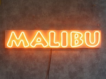 NMALIBU NEON LED FLEX NAPIS MALIBU ŻÓŁTY 700X135MM