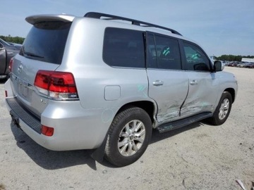 Toyota Land Cruiser VII 2021 Toyota Land Cruiser 2021, 5.7L, 4x4, VX-R, od ubezpieczalni 5.7 Benzyna, zdjęcie 4