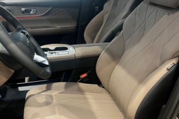 Chery Tiggo 8 SUV PHEV 1.5 T-GDI DHE 279KM 2025 CHERY TIGGO 8 Prestige Super Hybrid 1.5 T-GDI 279KM 7os. 2025, zdjęcie 4
