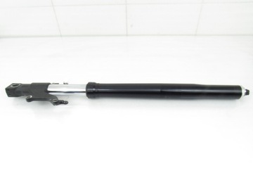 Левая сторона Yamaha FJR 1300.