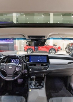 Lexus ES VII (XV70) Sedan Facelifting 300h 218KM 2024 Lexus ES 300h F Sport Dign 2.5 Hybryda 218KM, zdjęcie 32