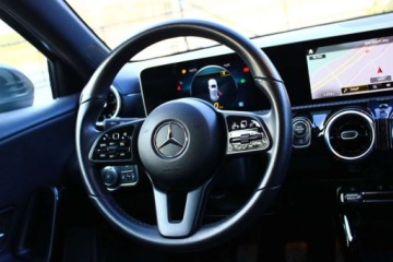 Mercedes Klasa A W177/V177 Hatchback 1.3 160 109KM 2020 Mercedes-Benz Klasa A A160 1.3 Benzyna Style I Wlasciciel Serwis Auto Bezw, zdjęcie 36