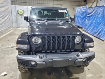 Jeep Gladiator 2023 Jeep Gladiator 2023 JEEP GLADIATOR SPORT 3.6 Benzyna 285KM, zdjęcie 4