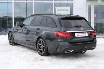 Mercedes Klasa C W205 2020 Mercedes-Benz Klasa C AMG Night Edition || 272km, zdjęcie 2