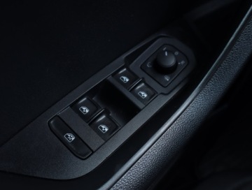 Skoda Karoq Crossover 1.5 TSI ACT 150KM 2021 Skoda Karoq 1.5 TSI, Salon Polska, Serwis ASO, zdjęcie 15