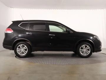 Nissan X-Trail III Terenowy dCi 130KM 2014 Nissan X-Trail 1.6 dCi, Navi, Klima, Klimatronic, zdjęcie 5