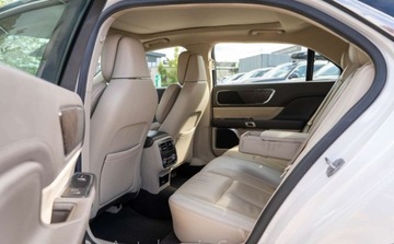 Lincoln Continental IX 2017 Lincoln Continental Lincoln Continental IX 3.0 AWD 402KM 3.0 Benzyna 402KM, zdjęcie 16