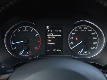 Toyota Yaris III Hatchback 5d Facelifting 2017 1.5 Dual VVT-iE 111KM 2017 Toyota Yaris 1.5 Dual VVT-i, Salon Polska, zdjęcie 10