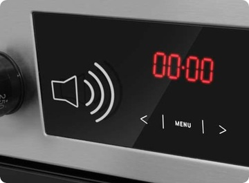 Встроенный гарнитур Amica и посудомоечная машина Bosch.