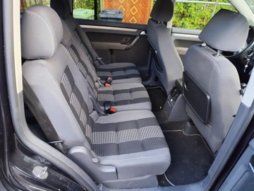 Volkswagen Touran I 2.0 TDI 140KM 2009 Volkswagen Touran 2.0 TDI 140KM Trendline 2009r, zdjęcie 13