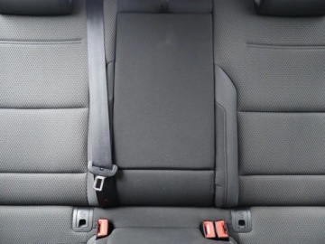 Volkswagen Golf VII Hatchback 3d 1.6 TDI-CR DPF 105KM 2013 VW Golf 1.6 TDI, Klima, Klimatronic, Tempomat, zdjęcie 9