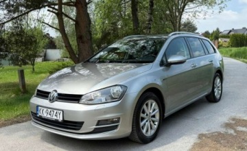Volkswagen Golf VII Variant 1.6 TDI BlueMotion  110KM 2015 Volkswagen Golf Volkswagen Golf 1.6 TDI BlueMotion Technology Lounge 1.6, zdjęcie 1