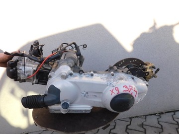 PIAGGIO X9 125 SILNIK