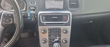 Volvo V60 I 2013 Volvo V60 Volvo V60 D6 AWD Plug-in Hybrid Summum 2.4 Hybryda Plug-in 220KM, zdjęcie 14