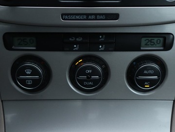 Volkswagen Passat B6 Sedan 2.0 TDI 140KM 2008 VW Passat 2.0 TDI, Salon Polska, Klima, zdjęcie 13