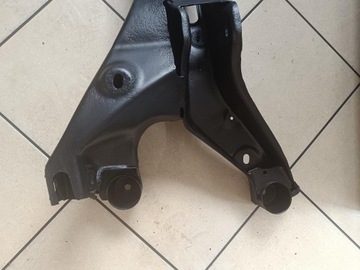 ТРАВЕРС ЗАДНЕЙ БАЛКИ OPEL VECTRA C SIGNUM SEDAN COMBI HB