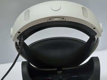 НАБОР PLAYSTATION VR V2 PS4 + КАМЕРА V2 + 2 ДВИЖЕНИЯ + 5 ИГР