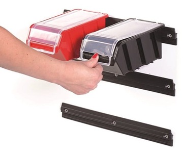 Набор 20 контейнеров для хранения с крышками.