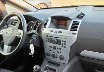 Opel Zafira B 1.9 CDTI ECOTEC 120KM 2006 Opel Zafira 1,9 Diesel 120 km 7- osobowy 1.9 Diesel 120KM, zdjęcie 10
