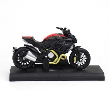 Nicce 1:18 Triumph 675 Magic Finger Alloy