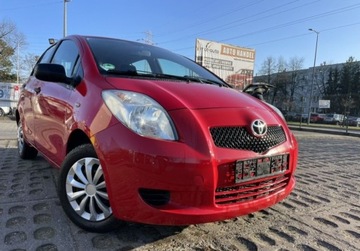 Toyota Yaris II Hatchback 5d 1.0 VVT-i 69KM 2008 Toyota Yaris Klima 1.0 Ben Serwis Sprowadzon...