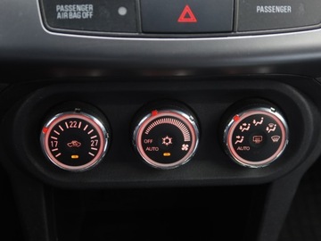 Mitsubishi Lancer IX Sedan 1.8 MIVEC 143KM 2009 Mitsubishi Lancer 1.8 MIVEC, Salon Polska, Navi, zdjęcie 12