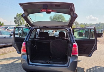 Opel Zafira B 1.9 CDTI ECOTEC 120KM 2006 Opel Zafira 1,9 Diesel 120 km 7- osobowy 1.9 Diesel 120KM, zdjęcie 28