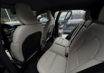 Volvo XC40 Crossover 2.0 T4 190KM 2018 Volvo XC 40 T4 190KM Inscription SKORA automat GWARANCJA zarejestrowany, zdjęcie 29