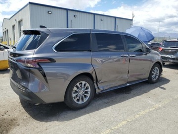 Toyota Sienna III 2023 Toyota Sienna XLE 2023 2.5l 2.5 Hybryda 245KM, zdjęcie 3