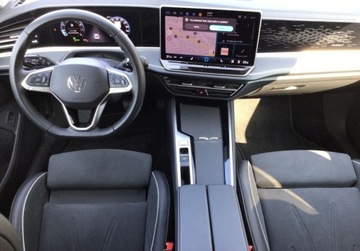 Volkswagen Passat B8 Variant Facelifting 1.5 TSI EVO 150KM 2024 Volkswagen Passat Elegance, ACC, Podgrzewana kierownica, GPS,Kamera,ergoAc, zdjęcie 3