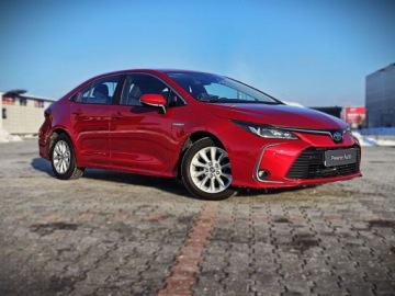 Toyota Corolla XII Sedan 1.8 Hybrid 122KM 2020 Toyota Corolla Toyota Corolla 1.8 Hybrid Comfort Czujniki przod tyl VAT 23, zdjęcie 2