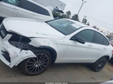 Mercedes GLC C253 2017 Mercedes-Benz GLC 2017 MERCEDES-BENZ GLC 300 COUPE 4MATIC 2.0 Benzyna 241KM, zdjęcie 13