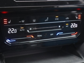 Volkswagen Passat B8 Limousine Facelifting 2.0 TDI SCR 150KM 2021 VW Passat 2.0 TDI, Salon Polska, 1. Właściciel, zdjęcie 15