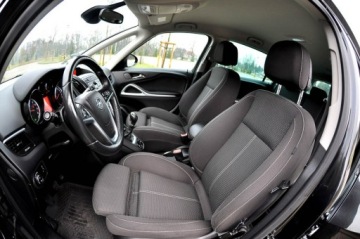 Opel Zafira C Tourer 1.4 Turbo ECOTEC 140KM 2011 Opel Zafira Tourer 1.4T 140KM Xenon 7-Osób, zdjęcie 6