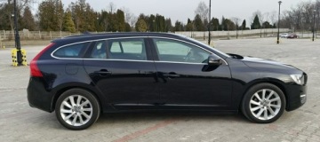 Volvo V60 I Kombi Facelifting 2.0 D3 136KM 2014 Volvo V60 2.0 D3 5-Cylindrów Lift Led Navi Skóra, zdjęcie 17