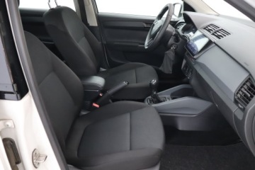 Skoda Fabia III Kombi 1.0 MPI 75KM 2016 Skoda Fabia 1.0, Salon Polska, Klima, zdjęcie 8