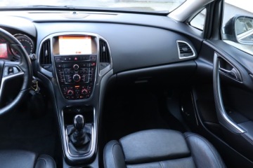 Opel Astra J Sports Tourer Facelifting 2.0 CDTI ECOTEC 165KM 2014 Opel Astra 2.0 CDTI, 162 KM, Navi, Xenon, Klima, zdjęcie 7