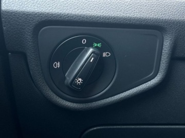 Volkswagen Touran III 1.5 TSI EVO 150KM 2021 Volkswagen Touran 1.5 TSI EVO Comfortline Plus. VAT Marza 1.5 Benzyna, zdjęcie 31