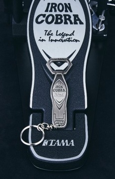 Брелок открывалка для бутылок Tama Iron Cobra