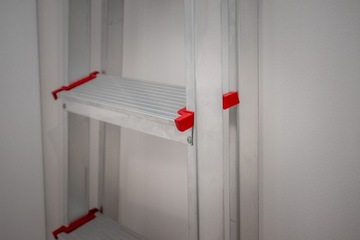 Лестница бытовая алюминиевая 5-ступенчатая с полкой BAULICH, продукт ПОЛЬША