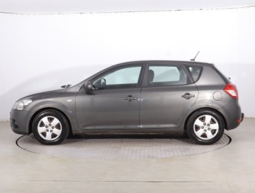 Kia Ceed I Hatchback 1.4 109KM 2009 Kia Ceed 1.4 CVVT, Klima, Tempomat, Parktronic, zdjęcie 2