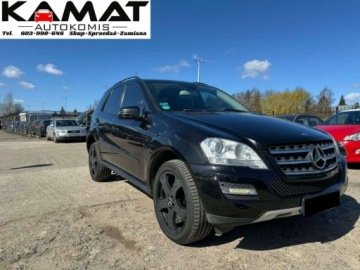 Mercedes Klasa M W164 Off-roader Facelifting 3.0 V6 (350 CDI) 231KM 2011 Mercedes-Benz ML Mercedes-Benz ML 350 CDI 4MATIC Zamiana 3.0 Diesel 231KM