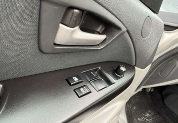 Suzuki SX4 I Hatchback 1.6 i 16V VVT 107KM 2009 Suzuki SX4 Suzuki SX4 1.6 VVT 4x4 Club 1.6 Benzyna 107KM, zdjęcie 12