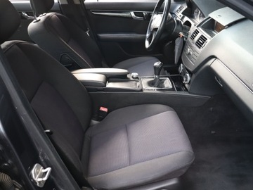 Mercedes Klasa C W204 Limuzyna 2.2 200 CDI 136KM 2009 Mercedes C C 200 CDI, Klima, Klimatronic, zdjęcie 8