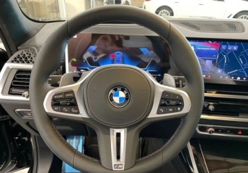 BMW X7 SUV M Facelifting 4.4 M60i 530KM 2025 BMW X7 M60i - Samochod dostepny od reki 4.4 Benzyna 530KM, zdjęcie 5